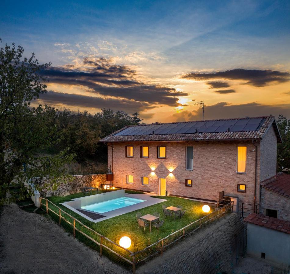 Borgo Roggeri - Country House Nelle Langhe La Morra Exterior foto